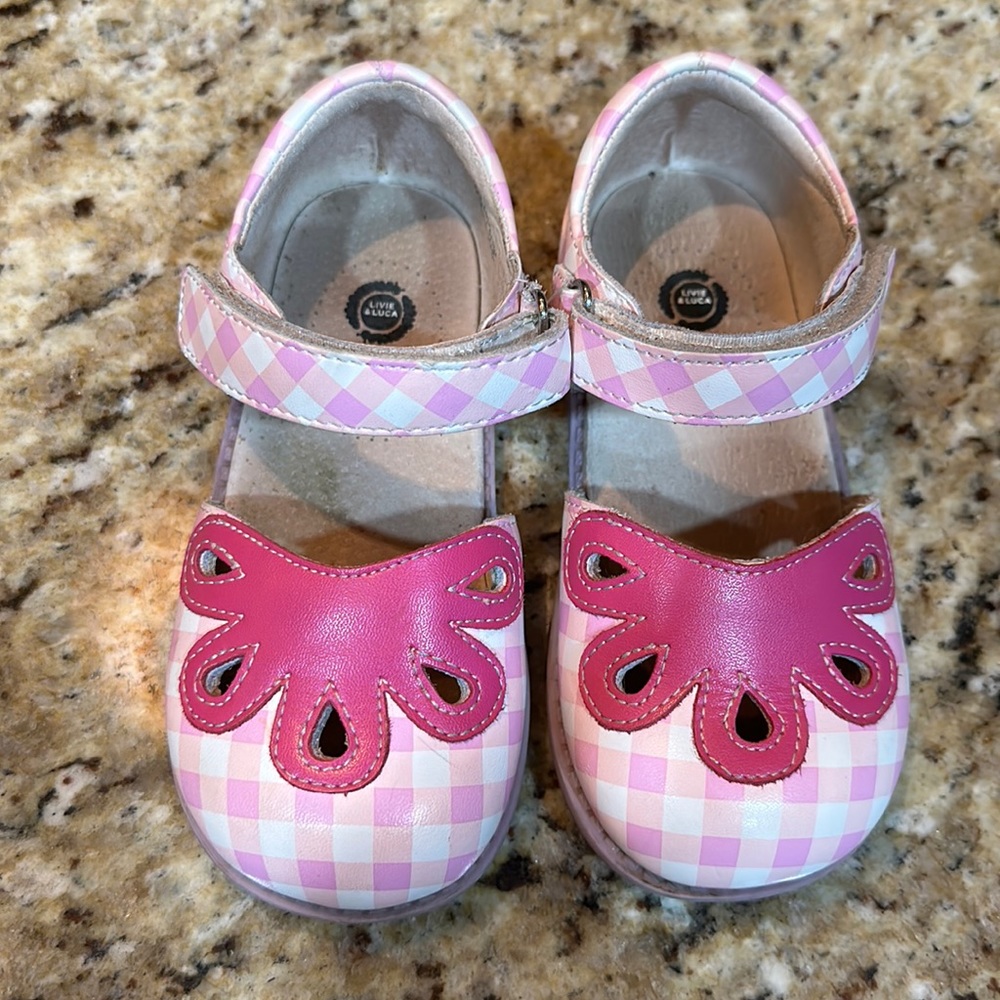 Size 10 Livie & Luca Fushia and White. Great Condition